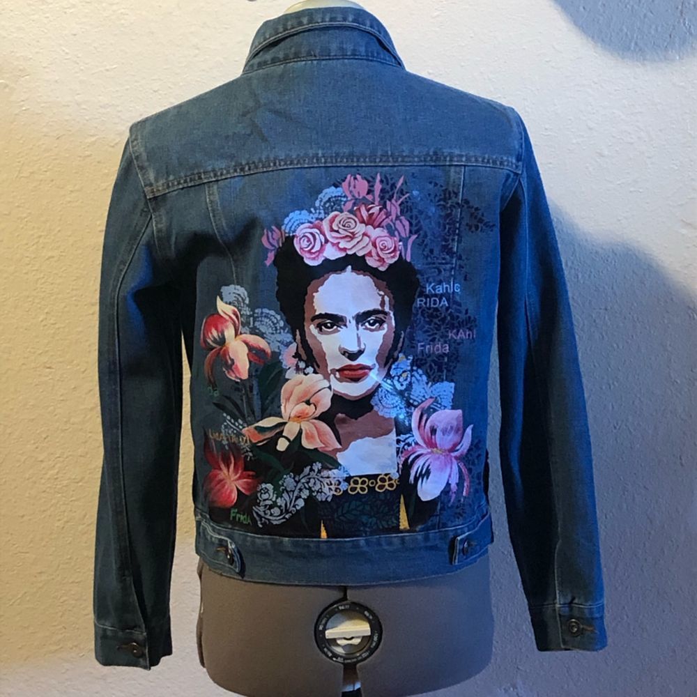 Frida Kahlo Denim Jacket • Women’s Sz Medium